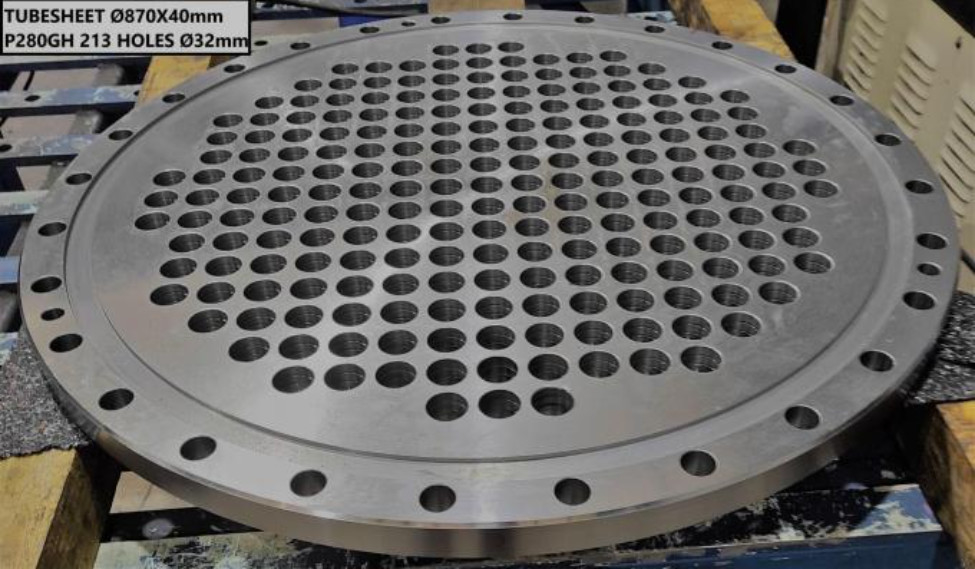 Lembar Tabung Penukar Panas Titanium Gr1 Gr2 SA182 F304L F316L Berpakaian Plat Tabung Lembar